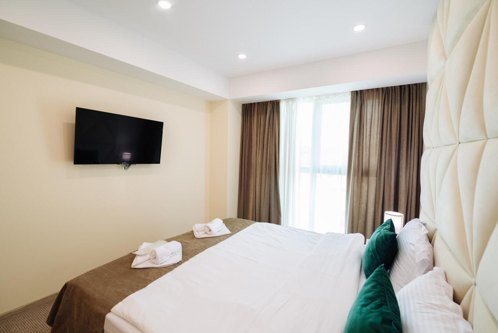 Royal Plaza Hotel Тбілісі Номер фото